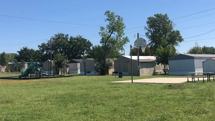 Rocky Point Estates Mobile Home Park Picture 3