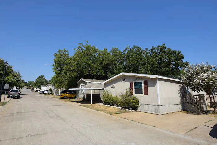 Northwood Manufactured Home Community Picture 3