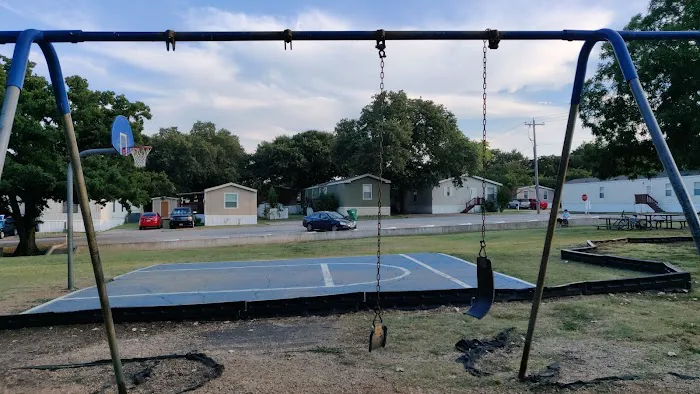 Northwood Manufactured Home Community Picture 7