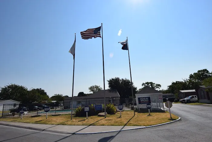 Northwood Manufactured Home Community Picture 9