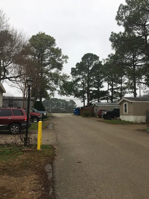 Flower Mound Mobile Home Park Picture 6