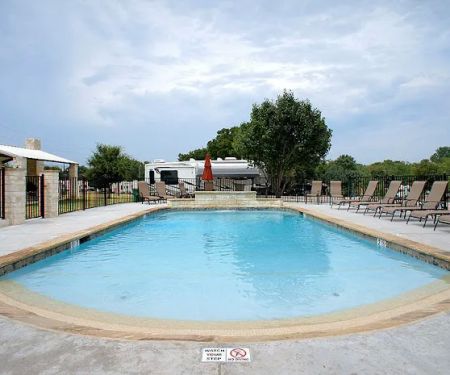 Northlake Village RV Park