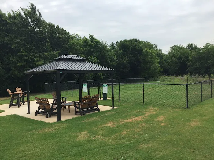 Northlake Village RV Park Picture 9