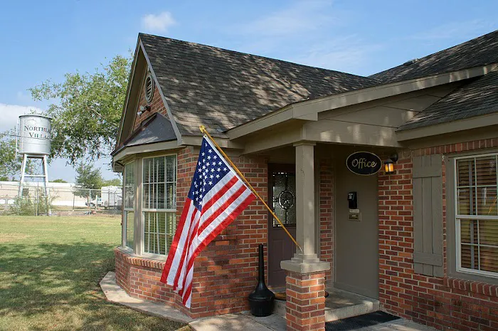 Northlake Village RV Park Picture 5