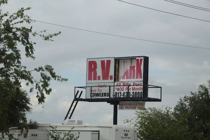 Fowler's RV Park Picture 2