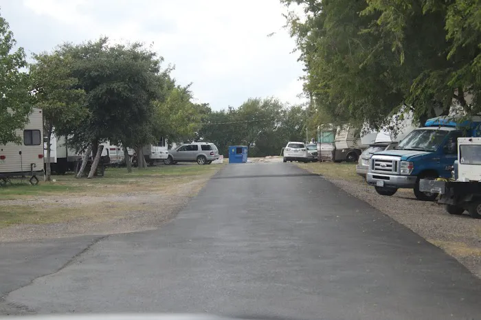 Fowler's RV Park Picture 6