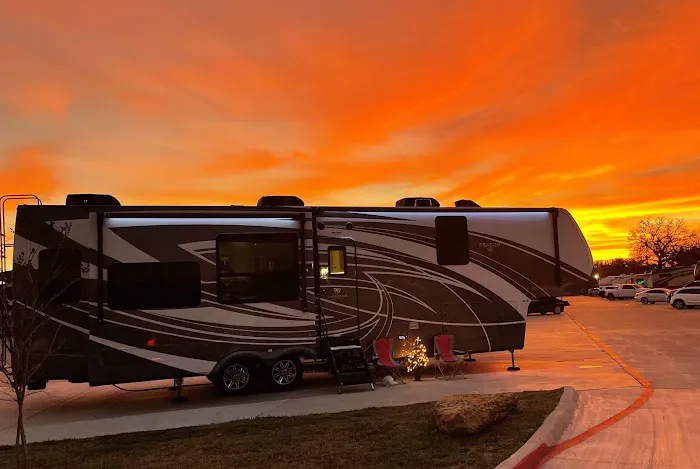 Fall Creek RV Park Picture 6