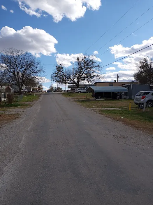Oak Hill Mobile Home Park Picture 7