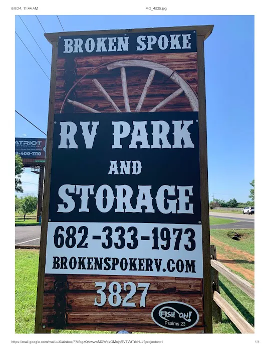 Broken Spoke RV Park Texas Picture 3