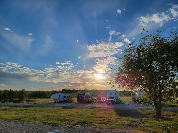 Crosswinds RV and Tiny Home Community Picture 8