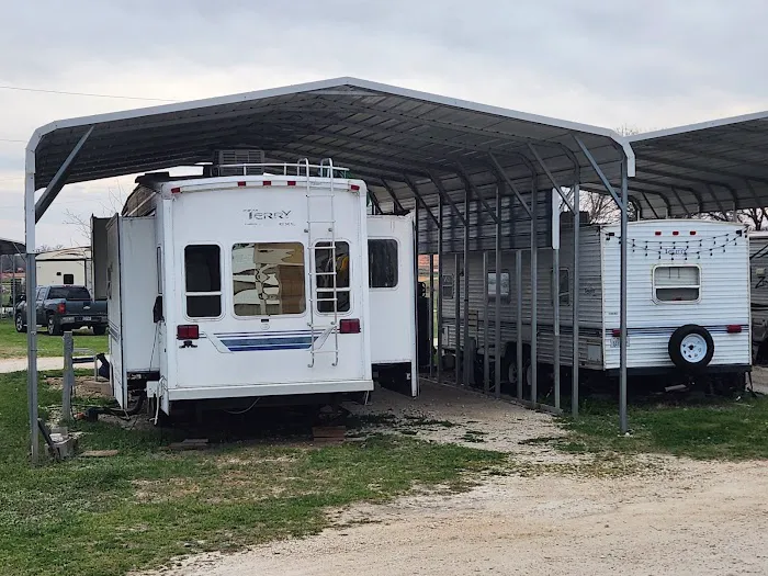 RAINBOW VILLAGE IN RAINBOW TEXAS Picture 2
