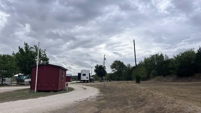 Paluxy RV Park Picture 4