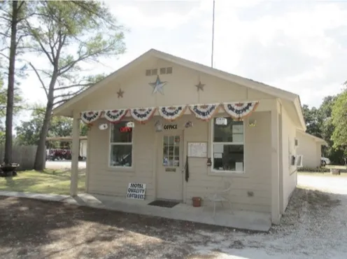 Midway Pines RV Park Picture 6