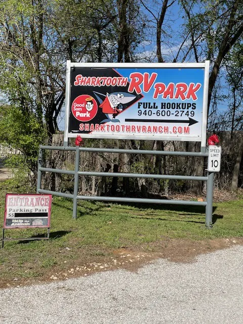 Shark Tooth RV Ranch Picture 9