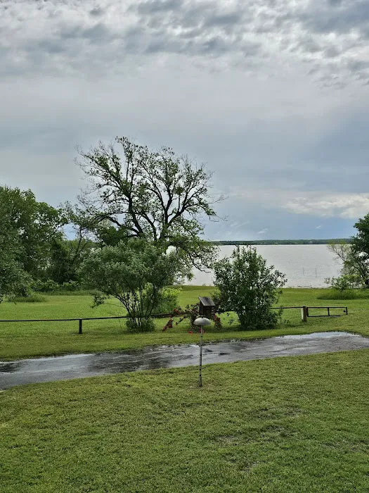 The Shores Mobile Home Park Picture 2