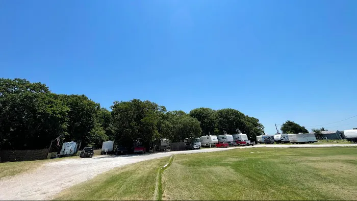 Silver Fox RV Park Picture 4