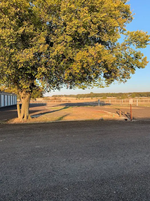 Lake Ray Roberts RV Park Picture 7