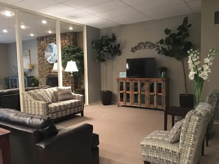 Cool Springs Pointe Mobile Home Park Picture 7