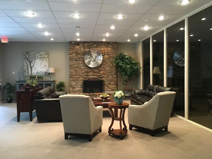 Cool Springs Pointe Mobile Home Park Picture 5