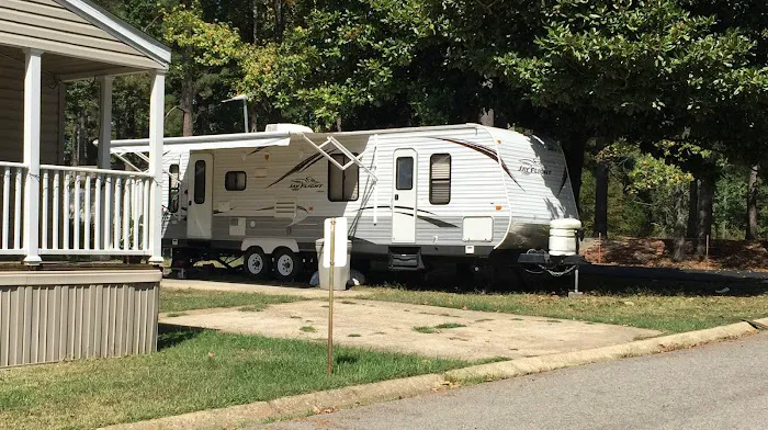 Oak Forest Village Picture 9