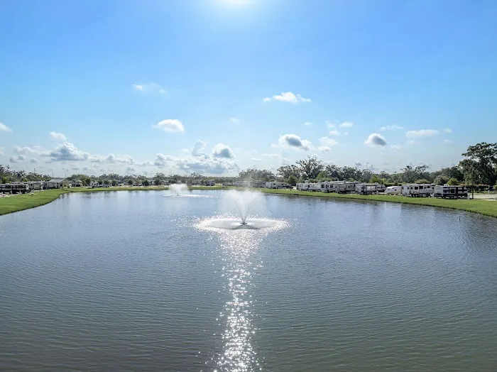 Brazoria Lakes RV Resort by QRV Picture 4