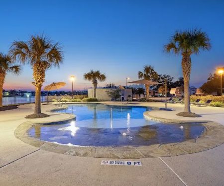 Brazoria Lakes RV Resort by QRV