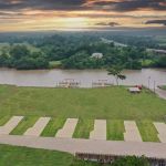 Henry's Hideout - Riverside RV Park