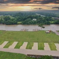 Henry's Hideout - Riverside RV Park ico