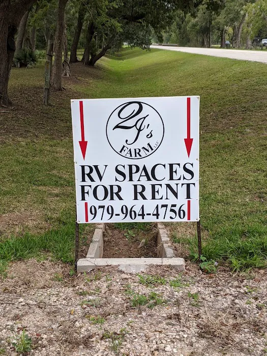 RV Park at 2 J's Farm Picture 6