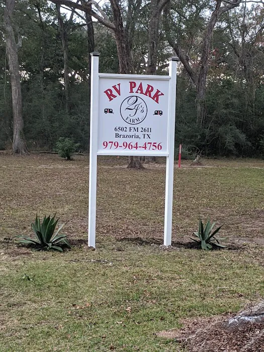 RV Park at 2 J's Farm Picture 3