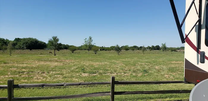 Barnyard RV Picture 5