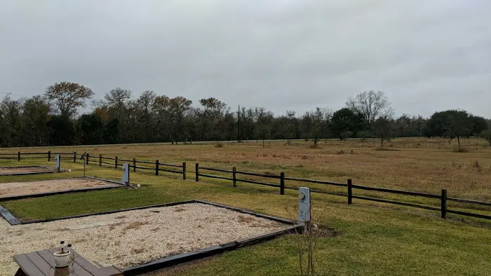 Barnyard RV Picture 9