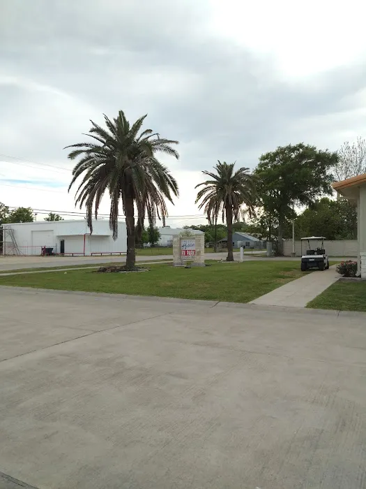 Bay City Holiday RV Park Picture 1