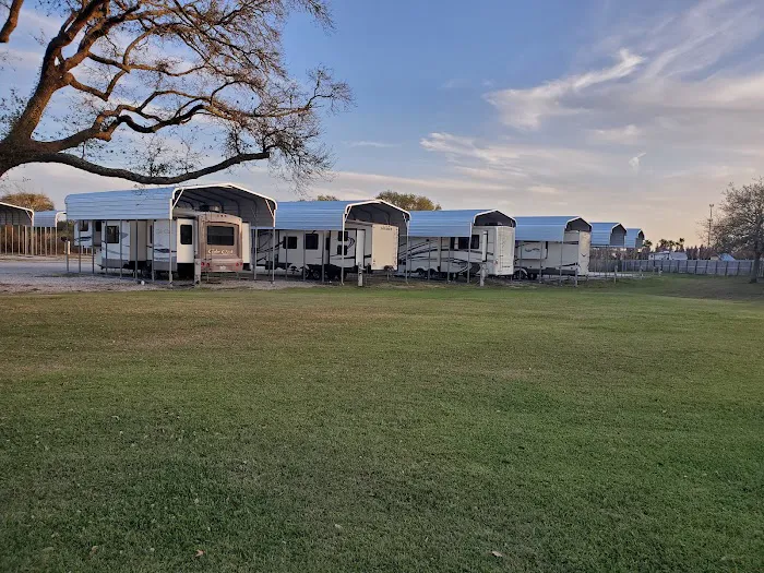 Green Acres Rv Park Picture 8