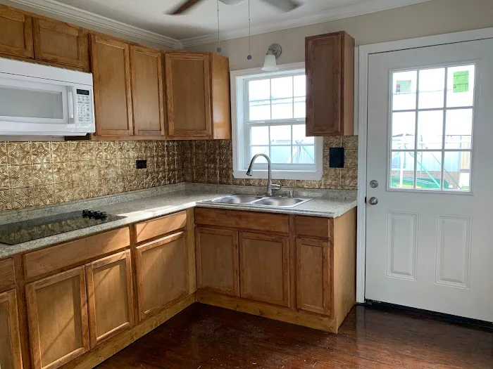 Clute Mobile Home & RV Park Picture 3