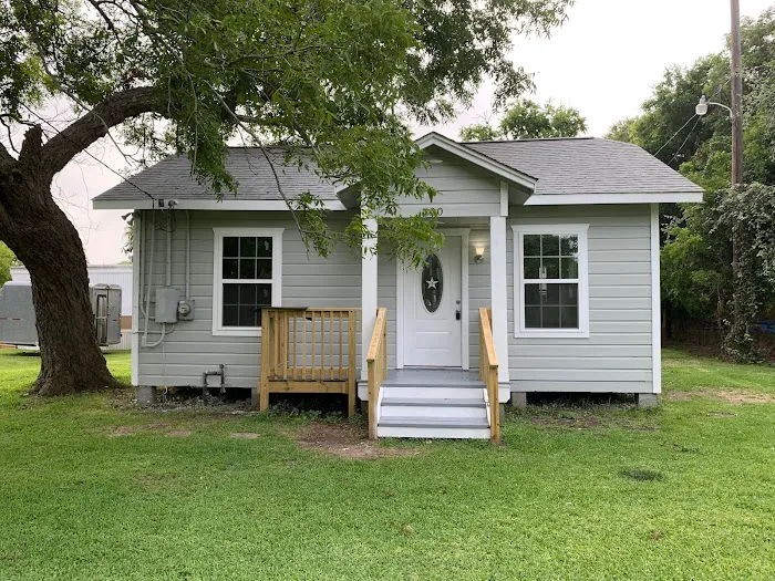 Clute Mobile Home & RV Park Picture 9