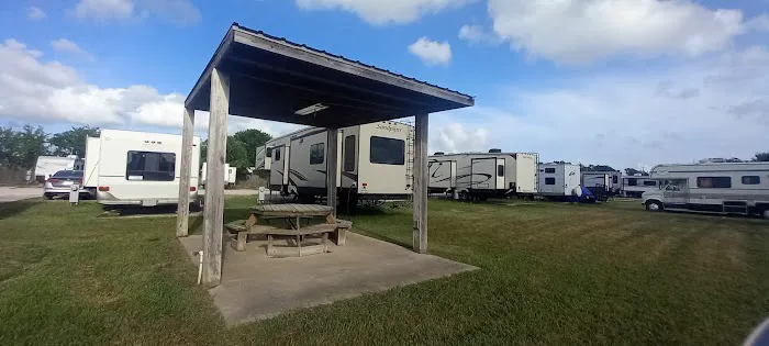 Freeport RV Park Picture 2