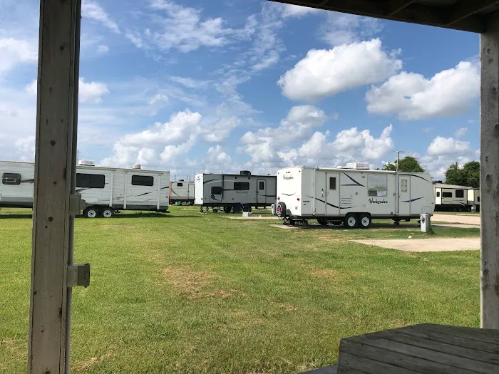 Freeport RV Park Picture 10