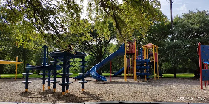 Brazos Mobile RV Park Picture 3