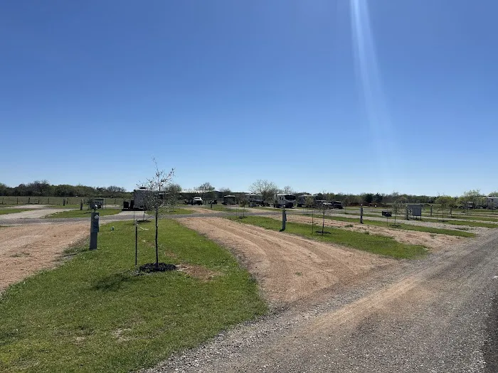 Lazy J RV Ranch Picture 3