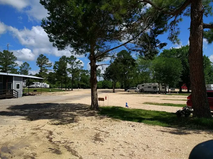 Pinewood RV Estates Picture 3