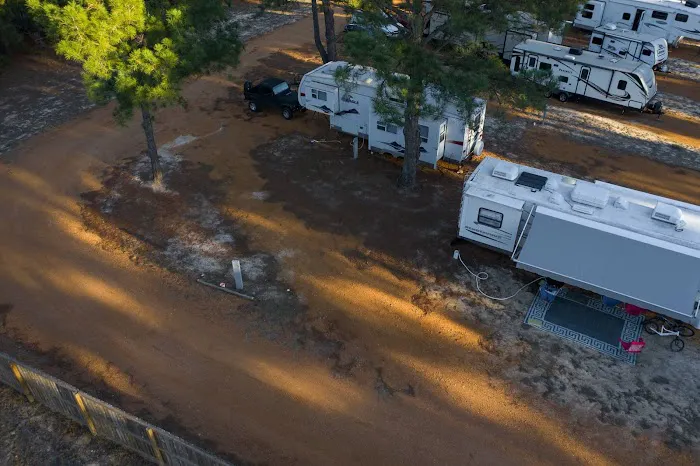 The Pines at Bastrop RV Park Picture 9