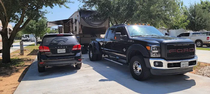 LBA (Lake Bastrop Acres) RV PARK Picture 2