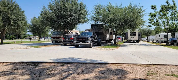 LBA (Lake Bastrop Acres) RV PARK Picture 3