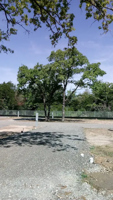 Sunny Bastrop RV Park Picture 10