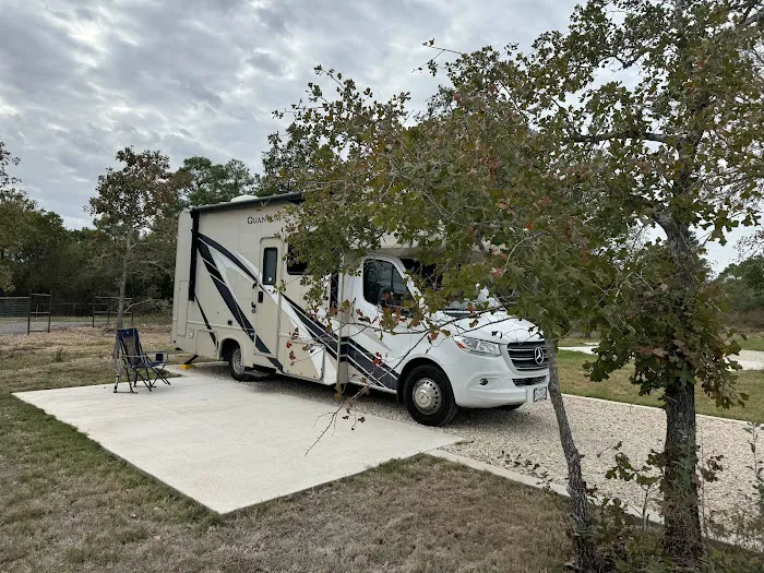 The Hill RV Park & Campground Picture 1