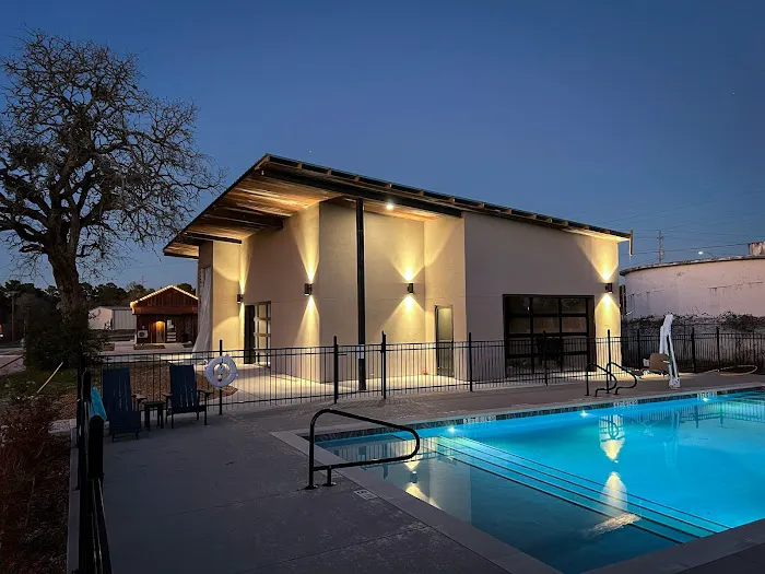 The Hill RV Park & Campground Picture 6