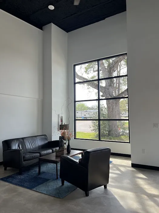 The Hill RV Park & Campground Picture 2