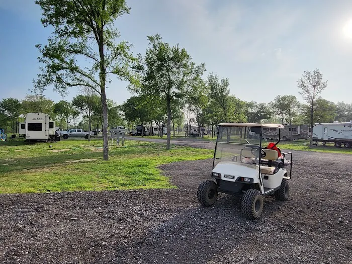 Marlee's RV Retreat Picture 9