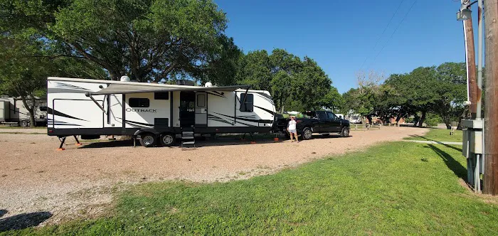 Schulenburg RV Campground Picture 3